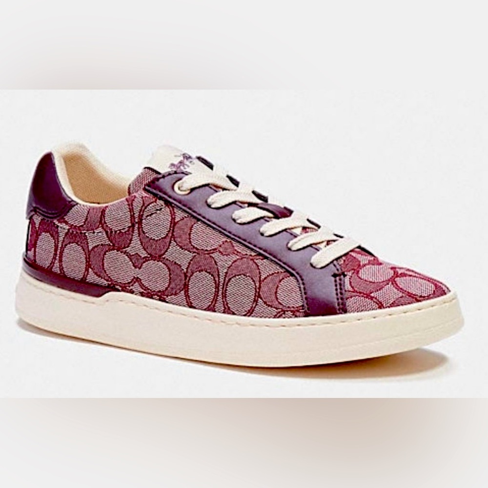 Authentic Coach Shoes Size 6.5 Color Burgundy